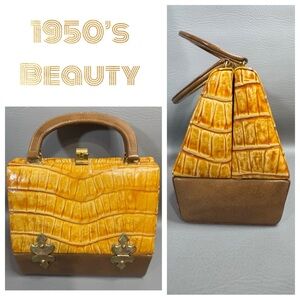1950s Alligator Crocodile Embossed Purse Yellow Structured Frame Handbag Vtg MCM